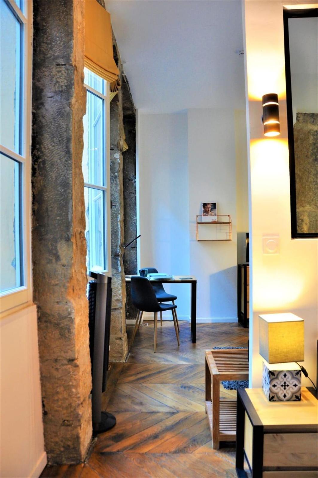 Le Bleu Hypercentre Presque Ile *